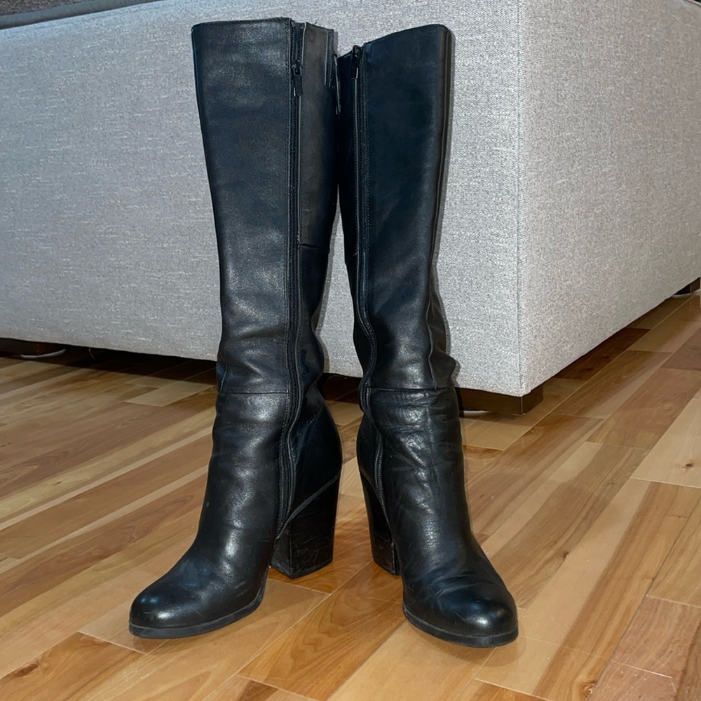 Kenneth Cole Reaction leather knee high boots